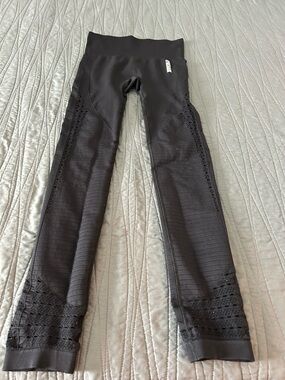 Gymshark Black Seamless Leggings mire bien la foto está descocido del medio